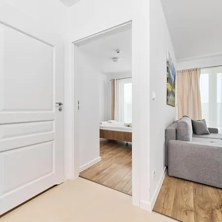 شقة Krakowska 39 With Ac & Parking & Loggia By Renters فروتسواف