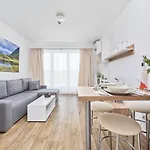 公寓 Krakowska 39 With Ac & Parking & Loggia By Renters *