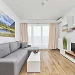 Krakowska 39 With Ac & Parking & Loggia By Renters 公寓 弗罗茨瓦夫