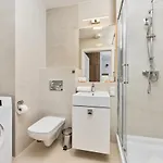 公寓 Krakowska 39 With Ac & Parking & Loggia By Renters *