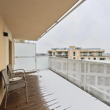 Krakowska 39 With Ac & Parking & Loggia By Renters Breslavia