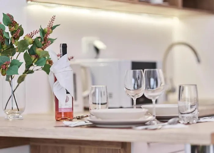 Krakowska 39 With Ac & Parking & Loggia By Renters Апартаменты Вроцлав